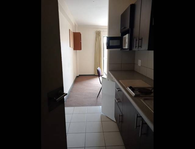 1 BEDROOM APARTMENT FOR SALE IN WILLOWBROOK